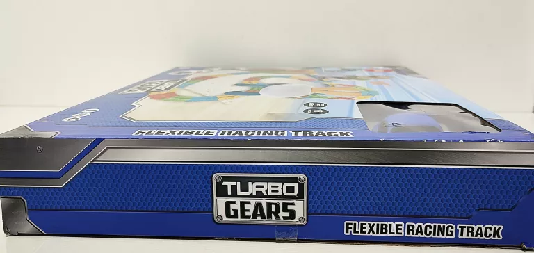 SAMOCHODZIK Z TOREM WYŚCIGOWYM TURBO GEARS 3+