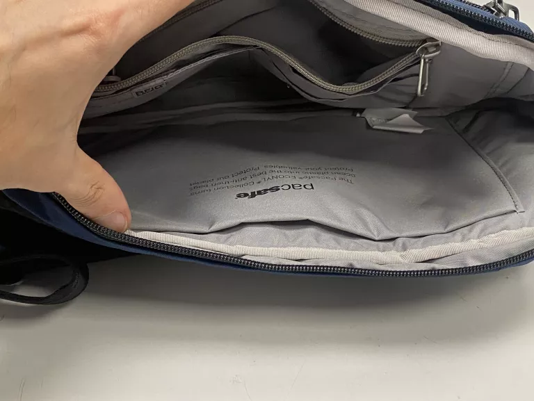 PLECAK JEDNORAMIENNY ANTYKRADZIEŻOWY ECONYL PACSAFE VIBE 325 10L