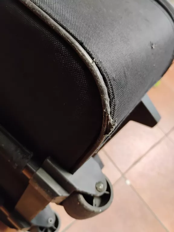 duza-walizka-podrozna-materialowa-opis-rodzaj-203941-218453