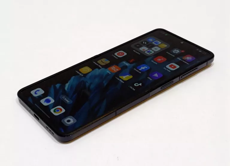 TELEFON OPPO FIND N2 FLIP 8/256 GB CPH2437 2SIM