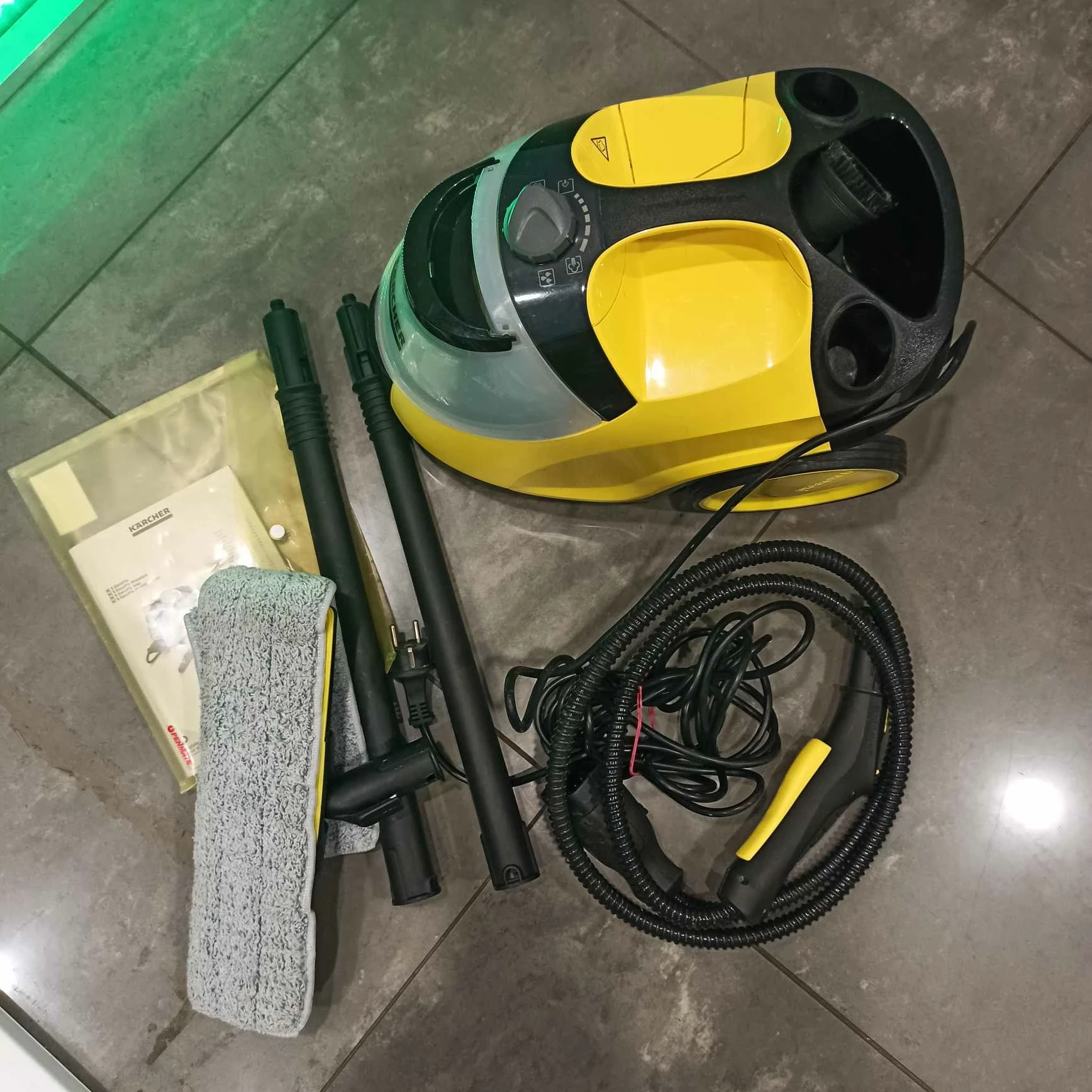 karcher-sc-5-myjka-parowa-kolor-dominujacy-129357-11