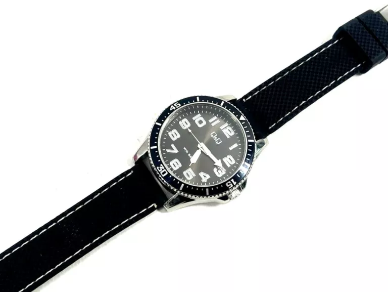 ZEGAREK Q&Q WR 5BAR
