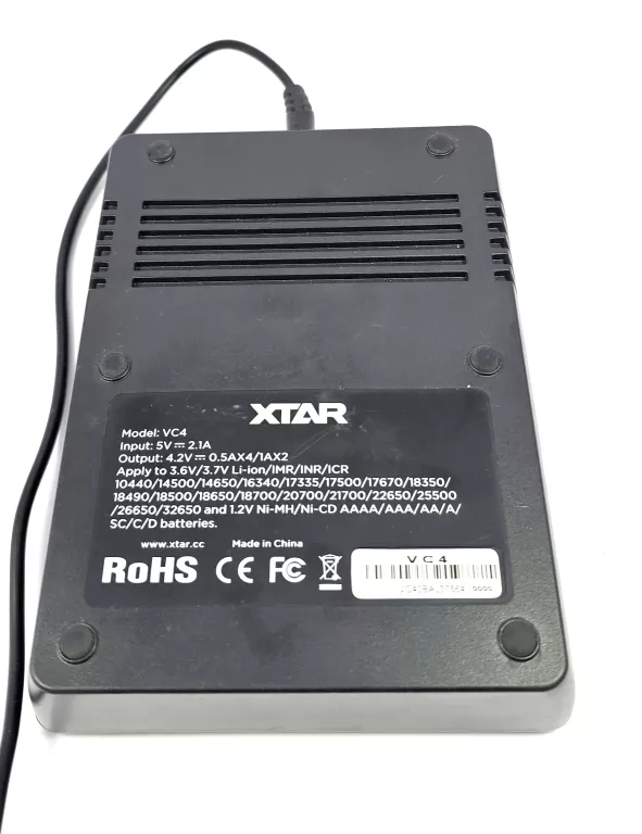 ŁADOWARKA DO BATERII XTAR VC4