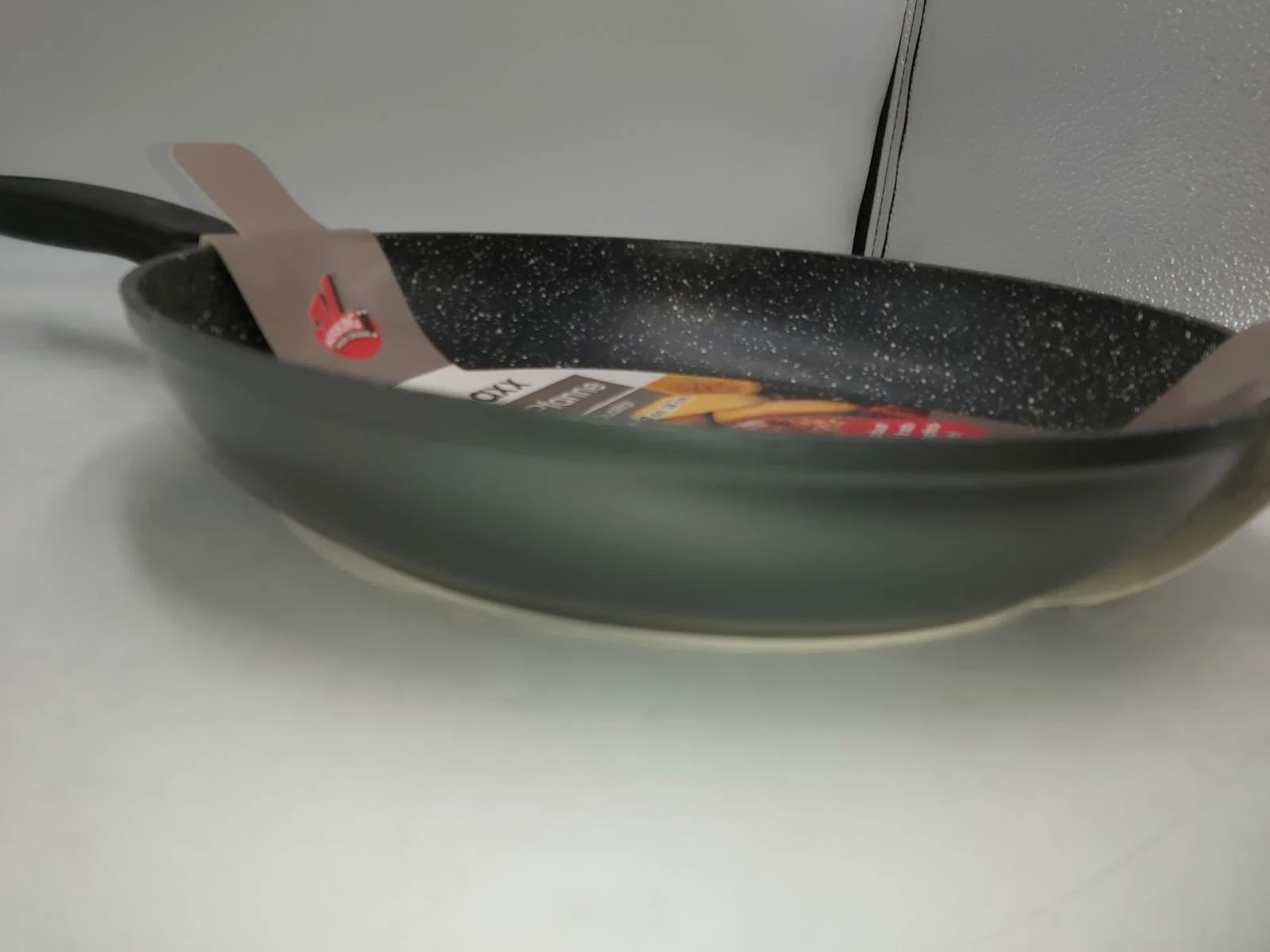 patelnia-bratmaxx-28-cm-marka-211282-1121927