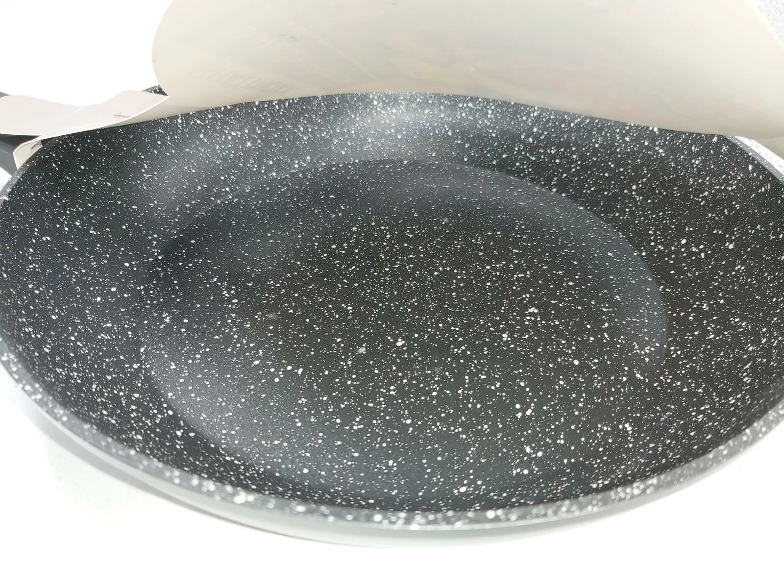 patelnia-bratmaxx-28-cm-rodzaj-129331-1