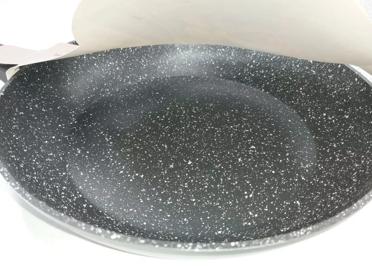 patelnia-bratmaxx-28-cm-rodzaj-129331-1