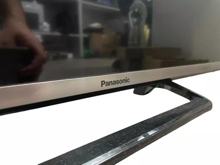 TELEWIZOR PANASONIC TX-32CS510E