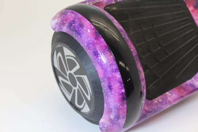 DESKOROLKA ELEKTRYCZNA HOVERBOARD CHIC D01