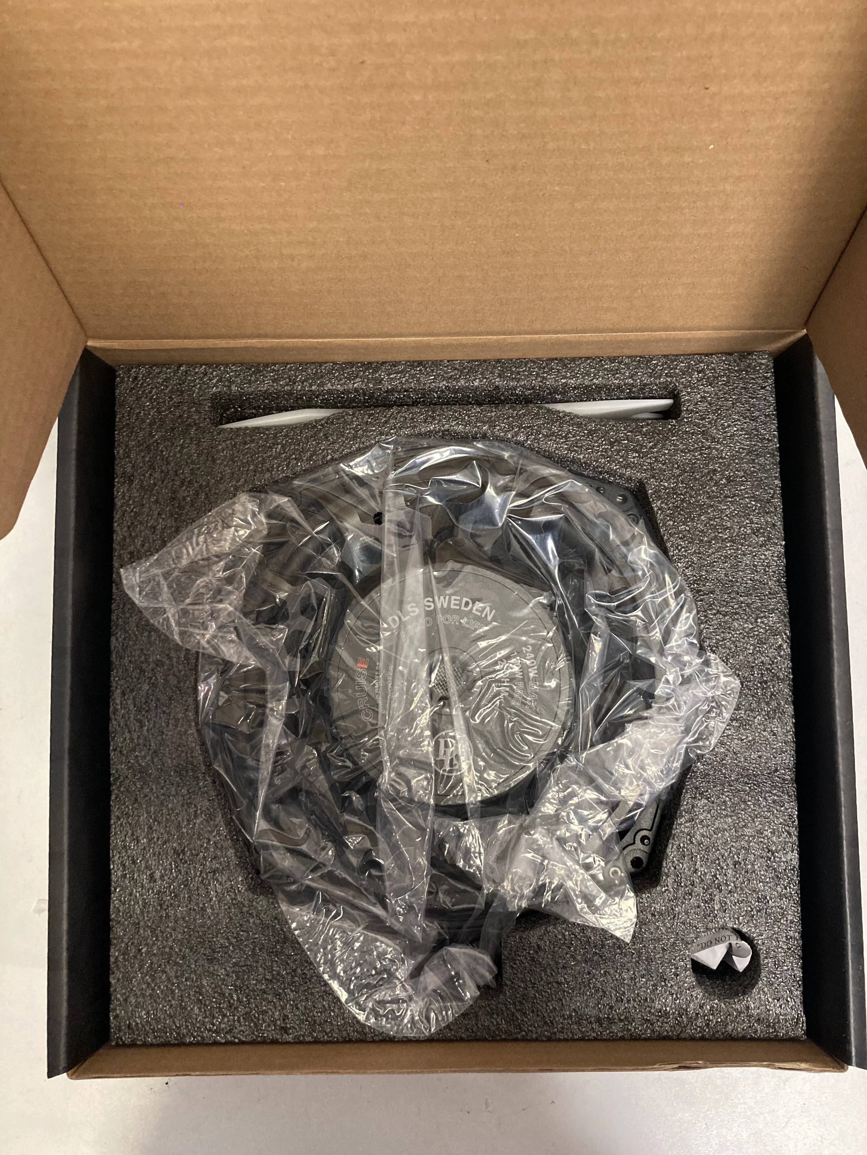 glosniki-plug-n-play-kit-crpp-bmw-2x-subwoofer-bmw-crpp-bmw-18-gw-ideal-marka-248135-1905978