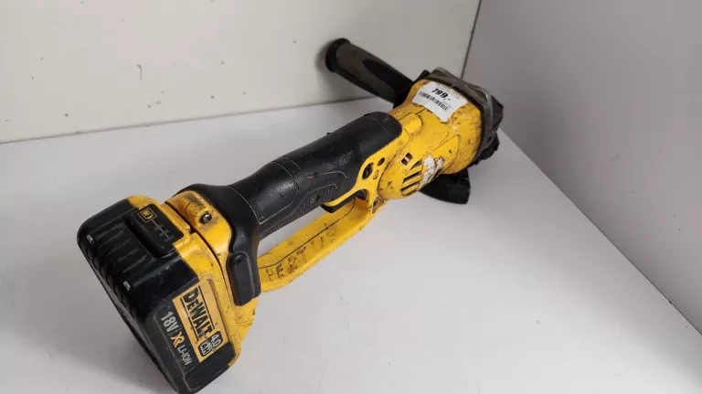DEWALT DCG412M2