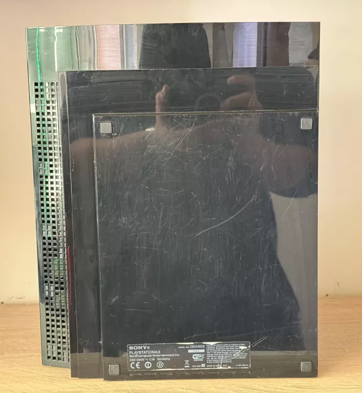 PLAYSTATION 3 FAT 80GB CECHK04 + PAD OPIS!