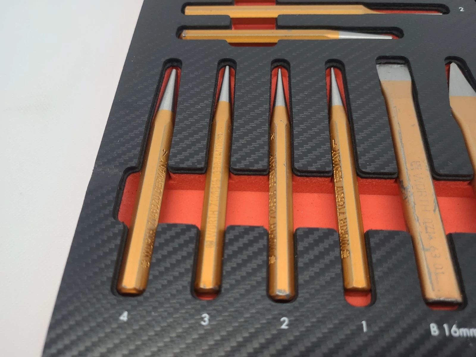 zestaw-narzedzi-441-przebijak-i-narzedzie-wurth-stan-11323-2