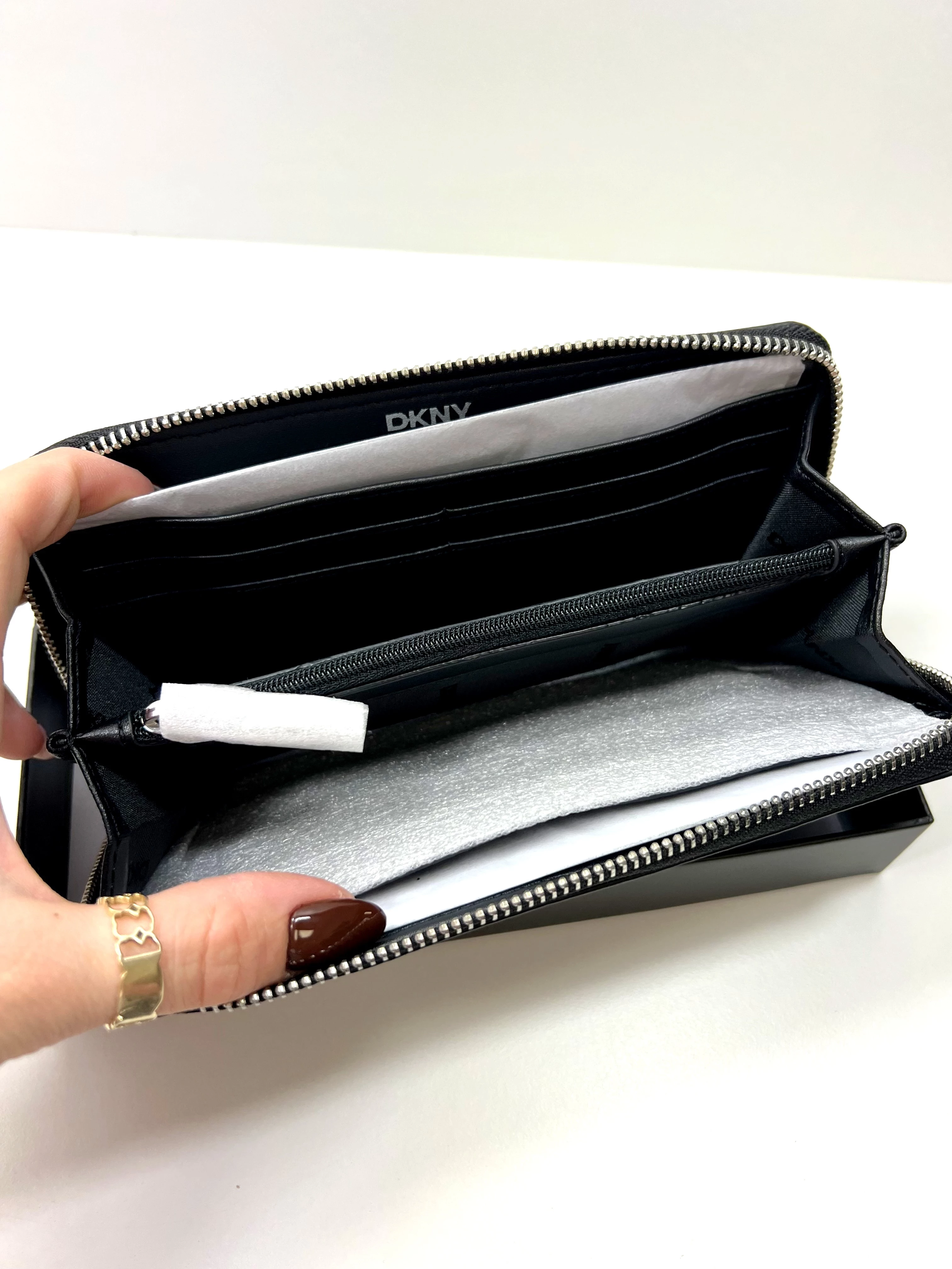 portfel-dkny-czarny-duzy-pudelko-stan-11323-238058