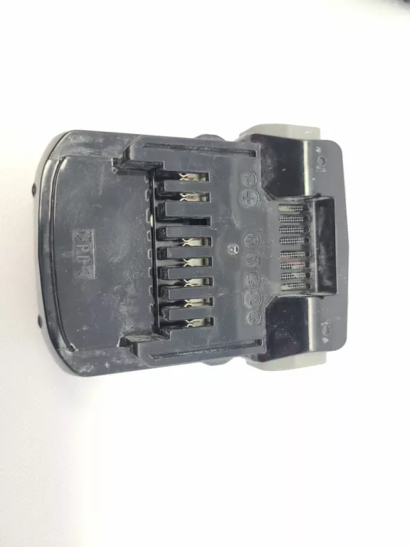 ŁADOWARKA UC18YFSL+BATERIA BSL1850 18V 5AH HITACHI
