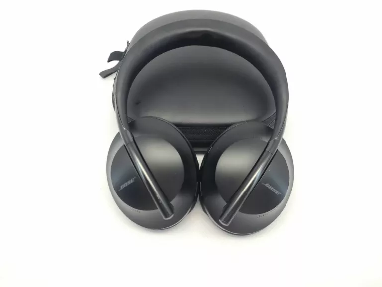 SŁUCHAWKI BOSE HEADPHONES 700 CZARNE ETUI