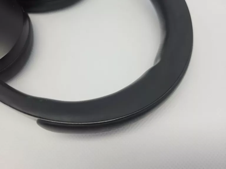 SŁUCHAWKI BOSE HEADPHONES 700 CZARNE ETUI