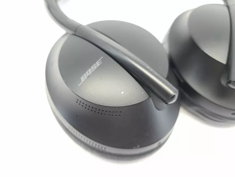 SŁUCHAWKI BOSE HEADPHONES 700 CZARNE ETUI