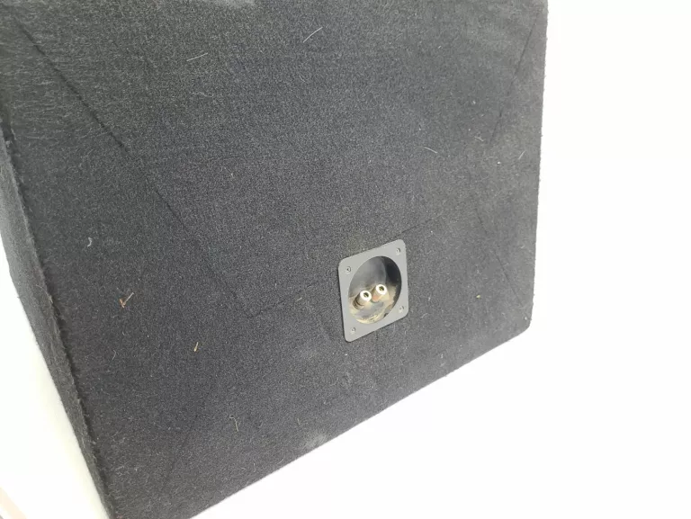 TUBA SAMOCHODWA JBL WZMACNIACZ STARTON A-200