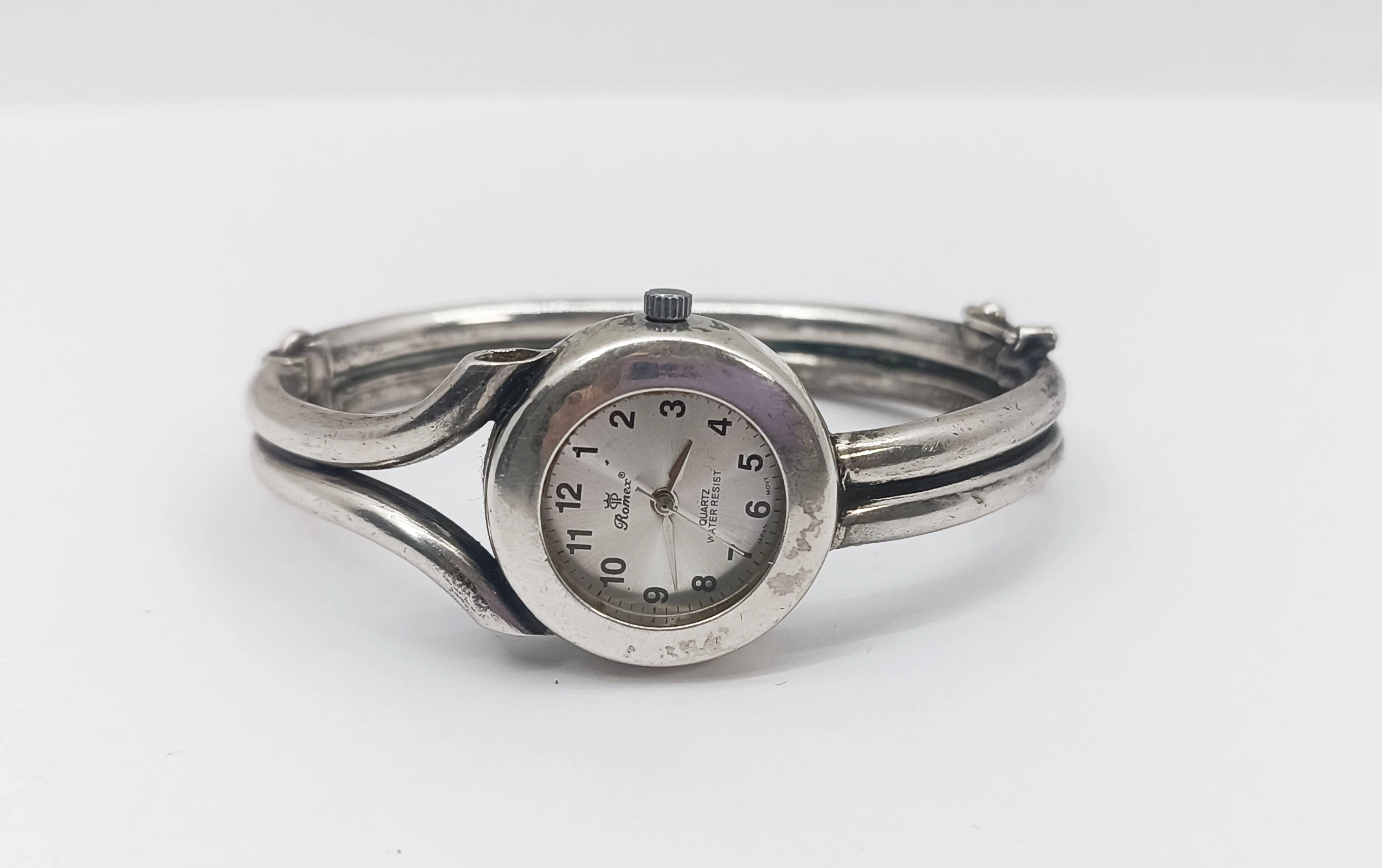 zegarek-romex-srebrny-ksztalt-koperty-129223-3