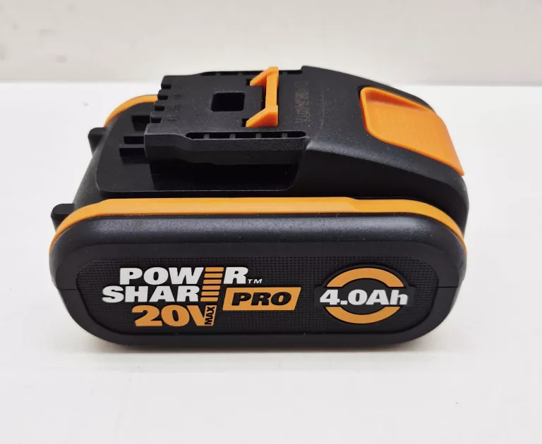 ZESTAW WORX AKUMULATOR 4AH 20V WA3014 + ŁADOWARKA WORX WA3880