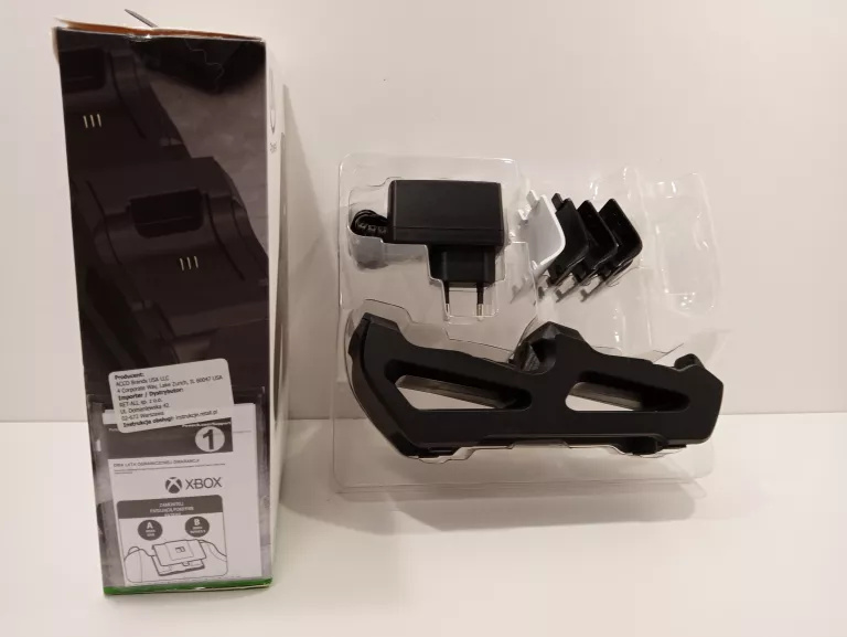 ŁADOWARKA DO PADÓW XBOX SERIES X/S / ONE POWERA DUAL CHARGING STATION XBOX