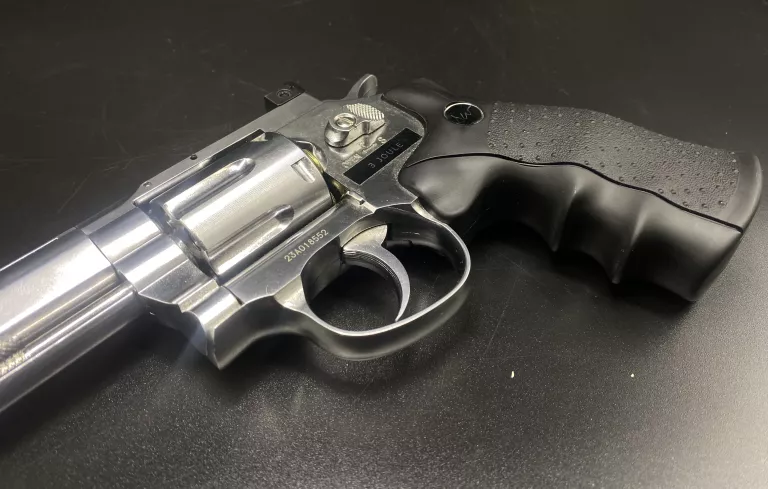 REWOLWER ASG CO2 DAN WESSON 6'' SILVER