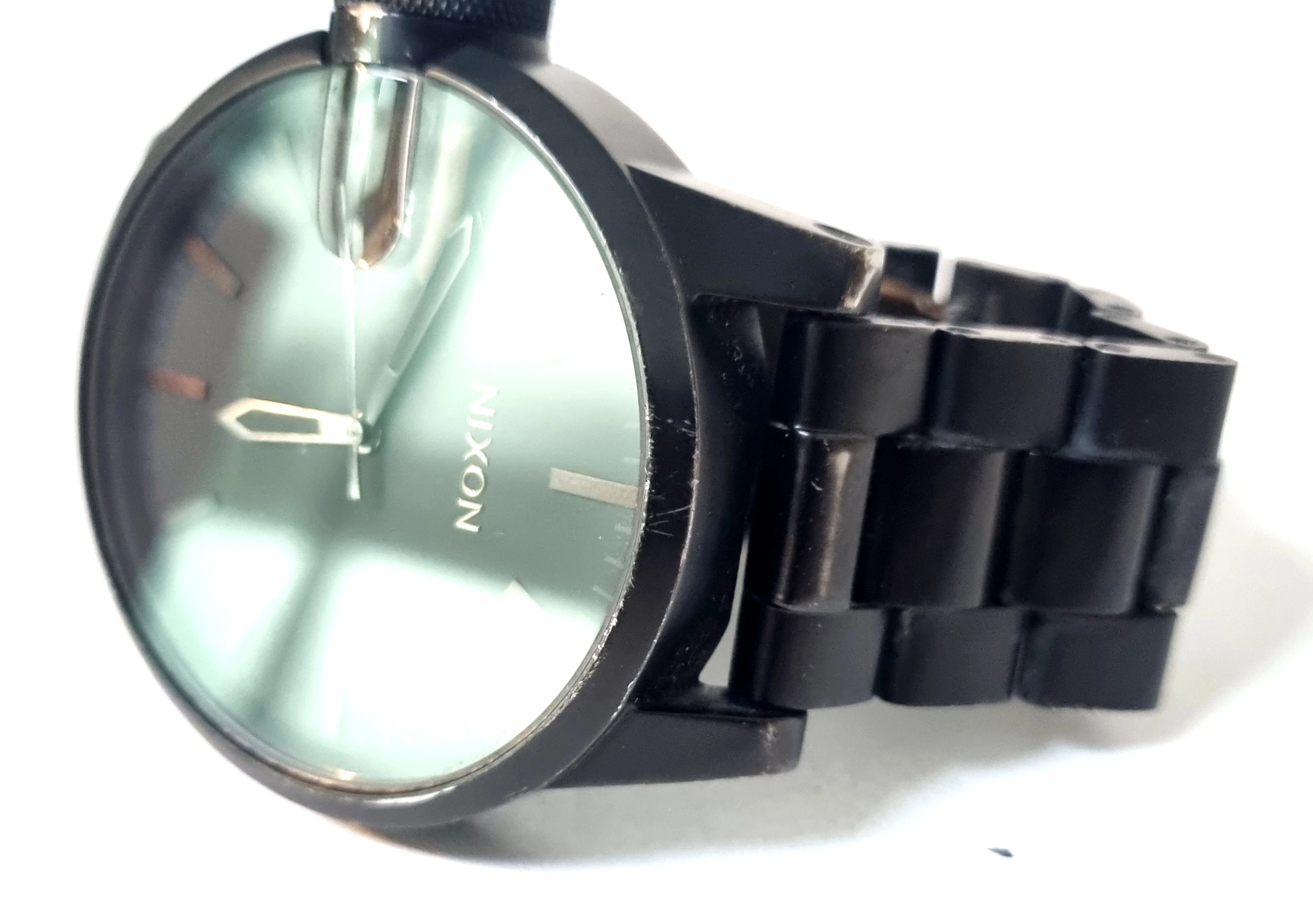 zegarek-nixon-chronicle-ss-czarny-na-bransolecie-material-paska-129219-8