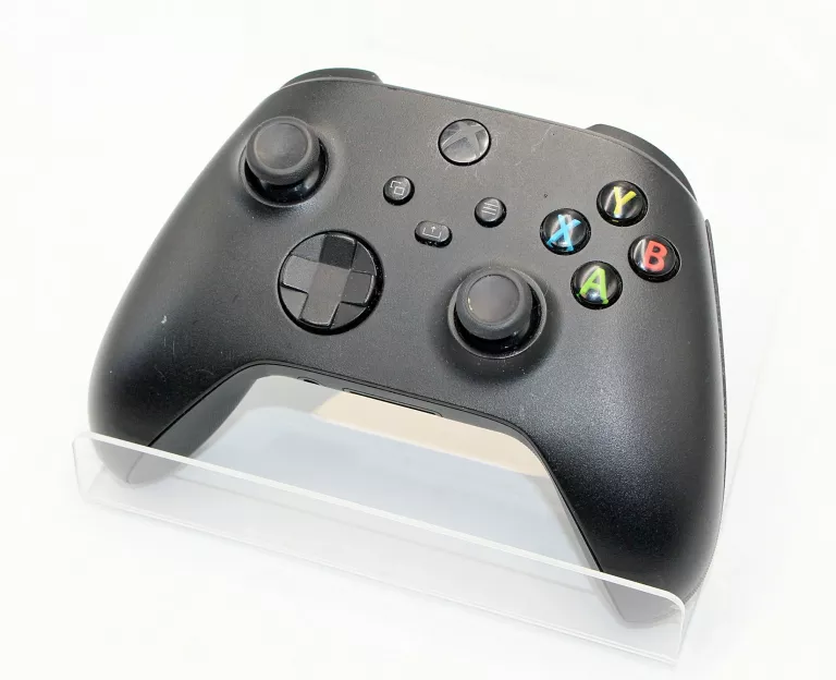 PAD DO KONSOLI MICROSOFT XBOX SERIES 1914 CZARNY