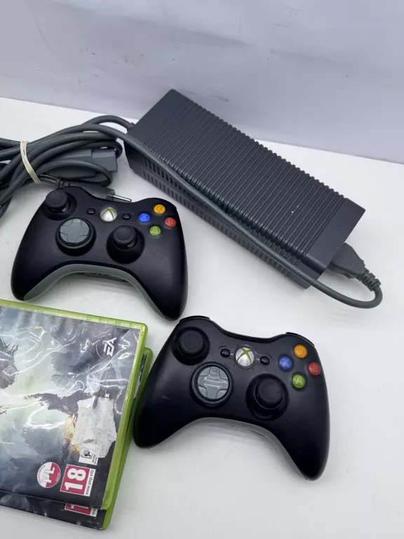 KONSOLA XBOX 360 60GB 2 PADY 2 GRY OKABLOWANIE