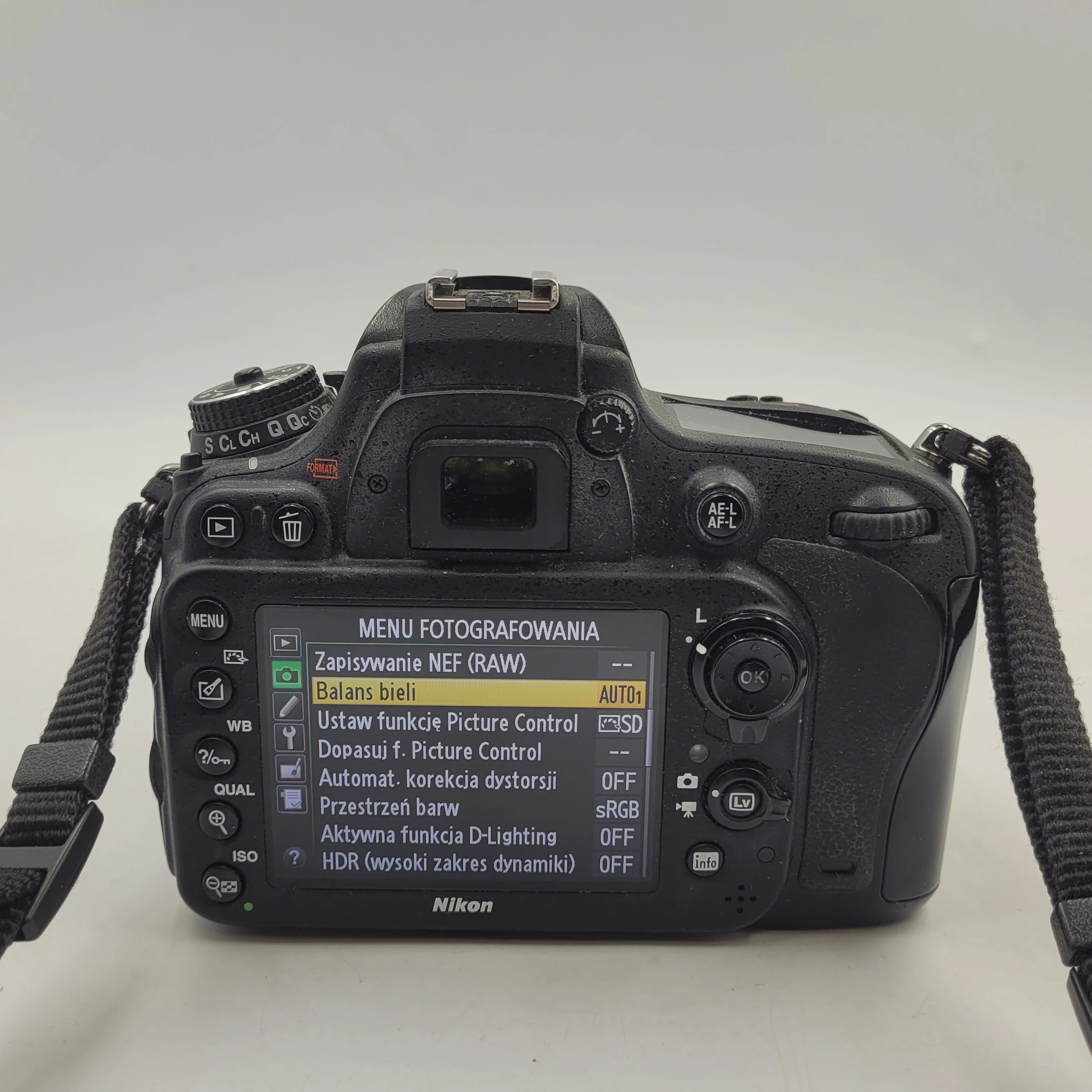 aparat-nikon-d610-obiektyw-nikkor-24-70mm-128g-ed-polecam-zdjecia-seryjne-600