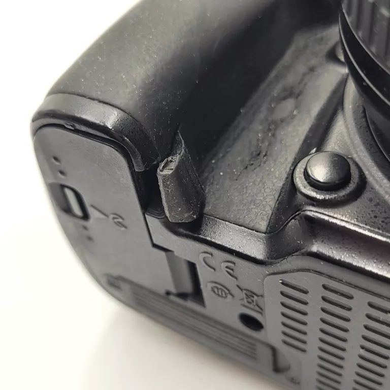 aparat-nikon-d610-obiektyw-nikkor-24-70mm-128g-ed-polecam-typ-matrycy-14228-2