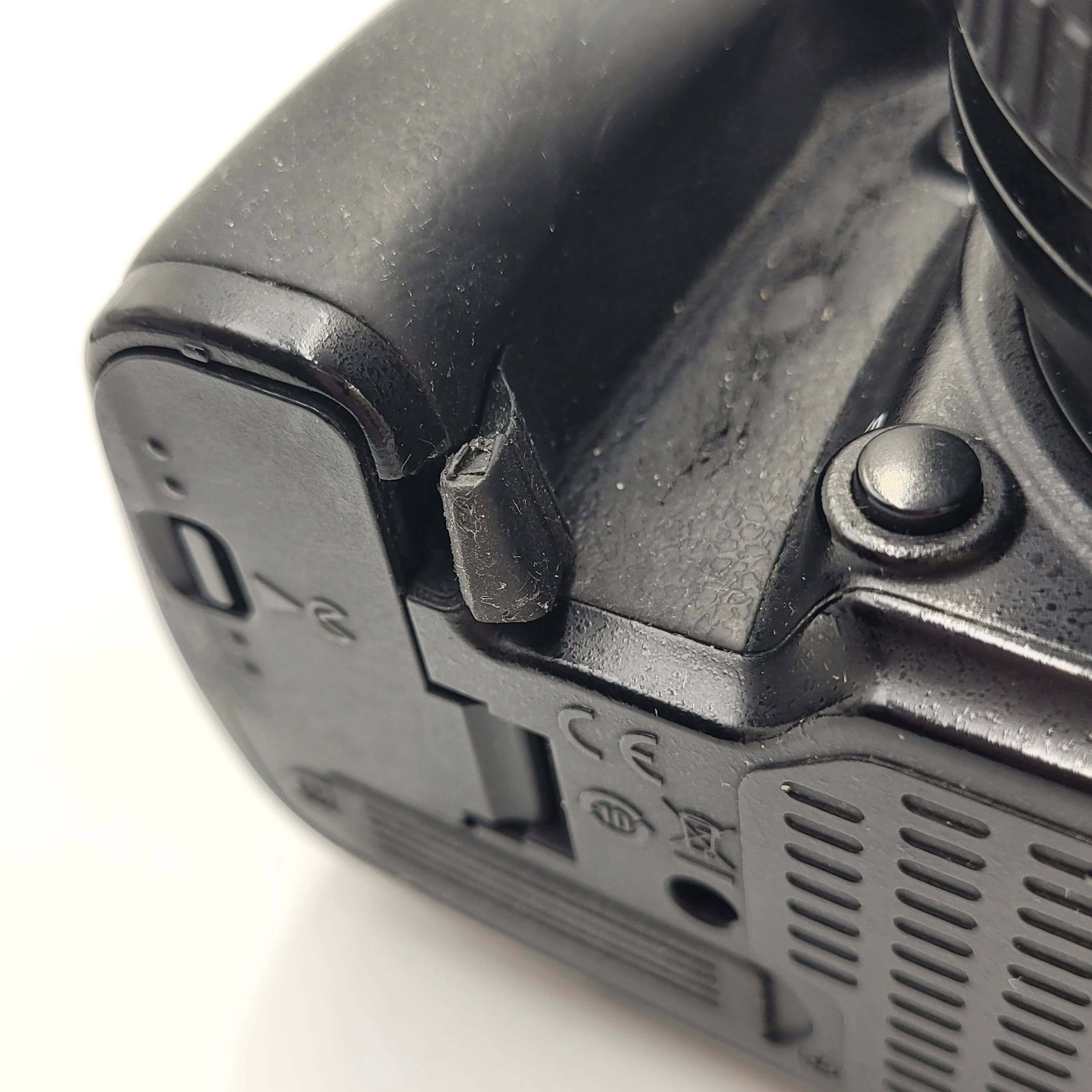 aparat-nikon-d610-obiektyw-nikkor-24-70mm-128g-ed-polecam-typ-matrycy-14228-2