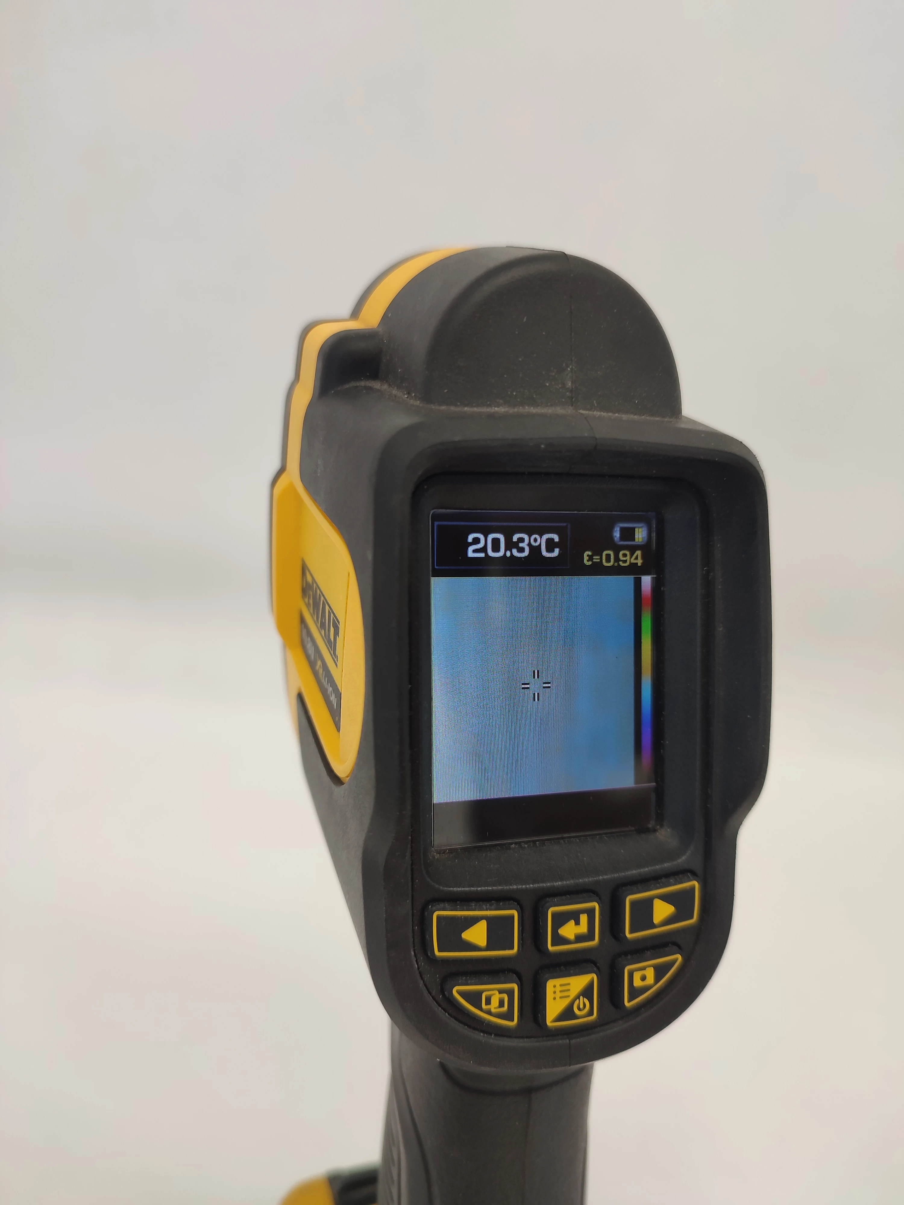 kamera-termowizyjna-dewalt-dct416-stan-11323-2