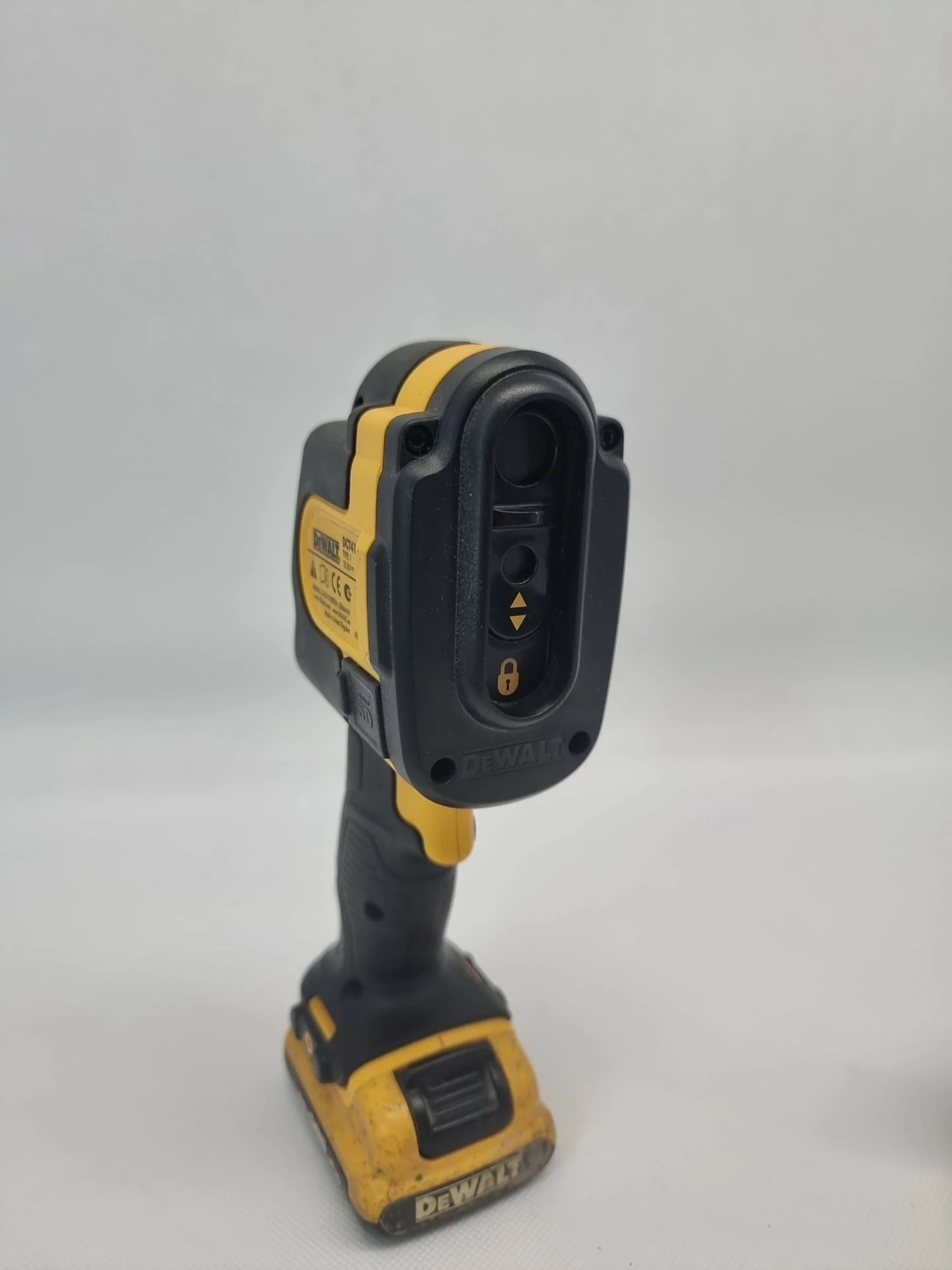 kamera-termowizyjna-dewalt-dct416-marka-248811-950256