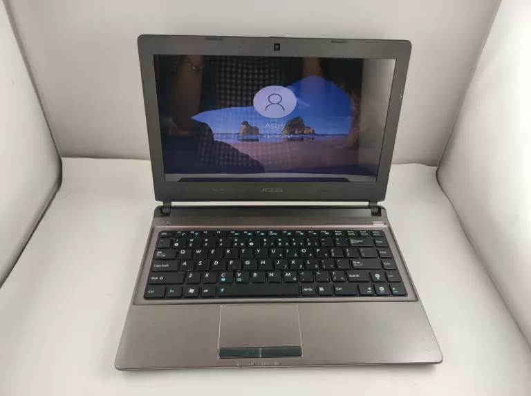 LAPTOP ASUS U32U-EX004Y ,AMD E-450, 250GB, 4GB, WIN10