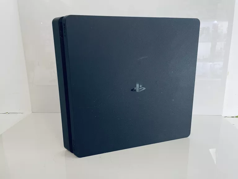 KONSOLA SONY PLAYSTATION 4 SLIM 1 TB CZARNY