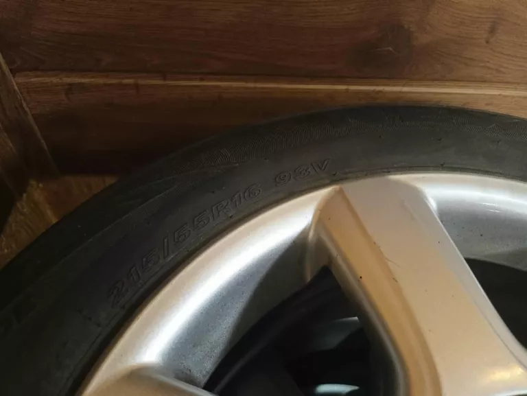 felgi-bbs-16-vw-7x16-et59-7m3601025e-5x112-opony-21555-r16-ean-gtin-0711719183662