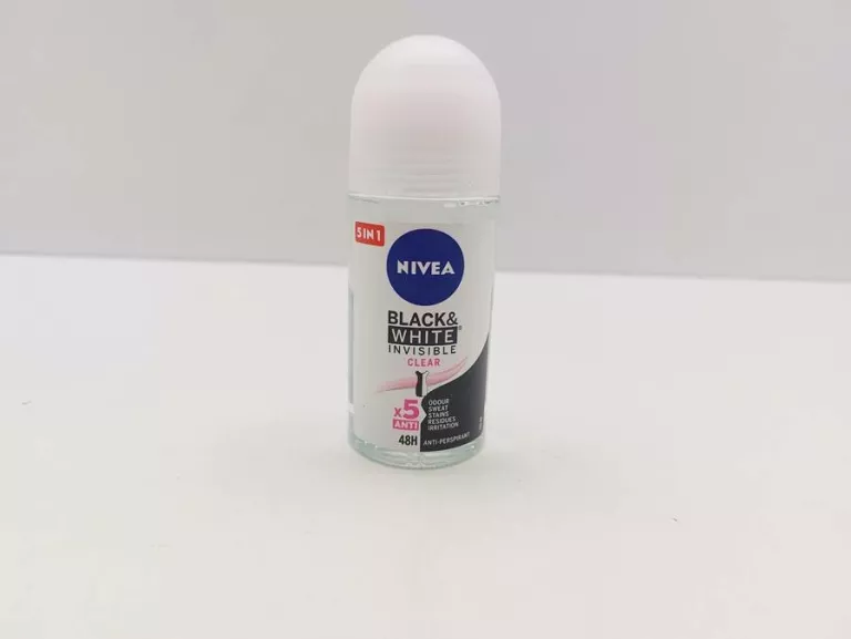 NIVEA BLACK & WHITE CLEAR ROLL-ON ANTYPERSPIRANT 50ML