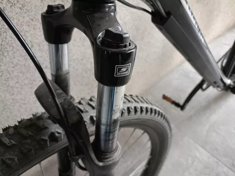 rower-rockrider-ex-pl-500-czarny-rama-l-kola-29-cali-rodzaj-przerzutki-129297-2