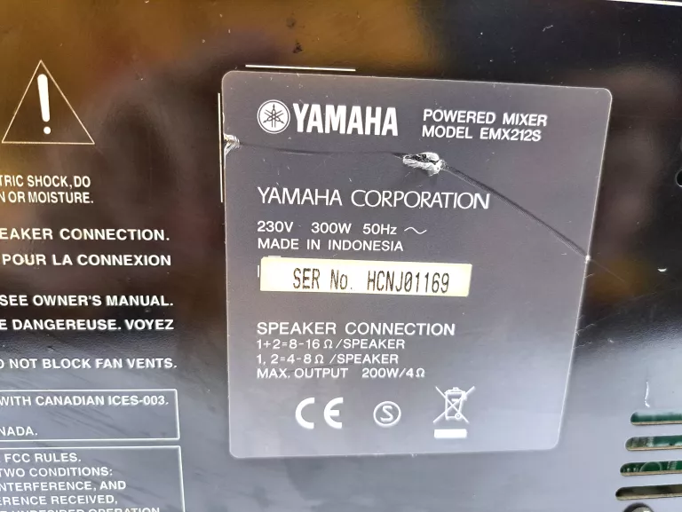 MIKSER YAMAHA EMX212S