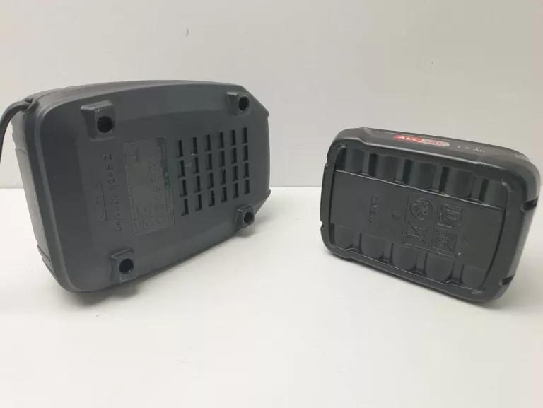 ŁADOWARKA DO AKUMULATORÓW BOSCH AL 1830 CV + AKUMULATOR 18V 1.5AH