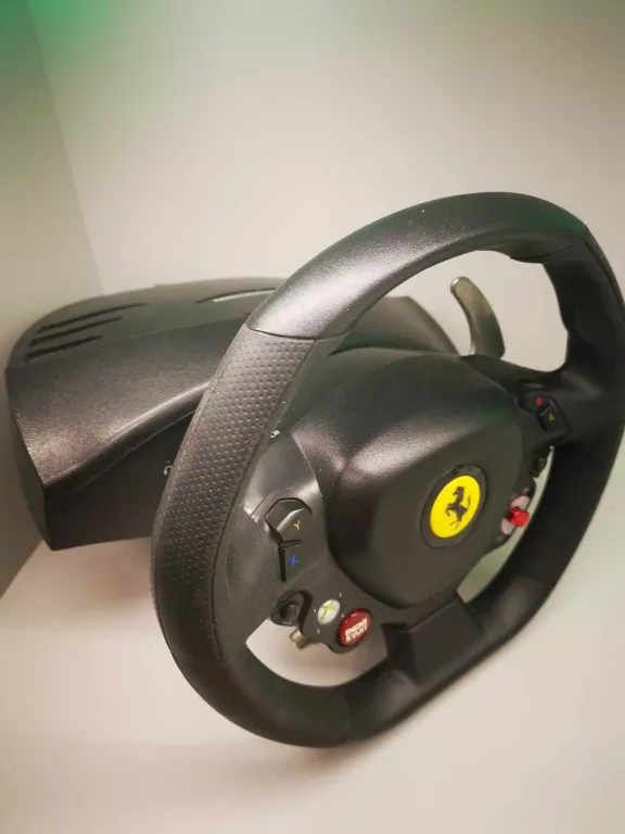 KIEROWNICA I PEDAŁY THRUSTMASTER FERRARI 458 RW XBOX360