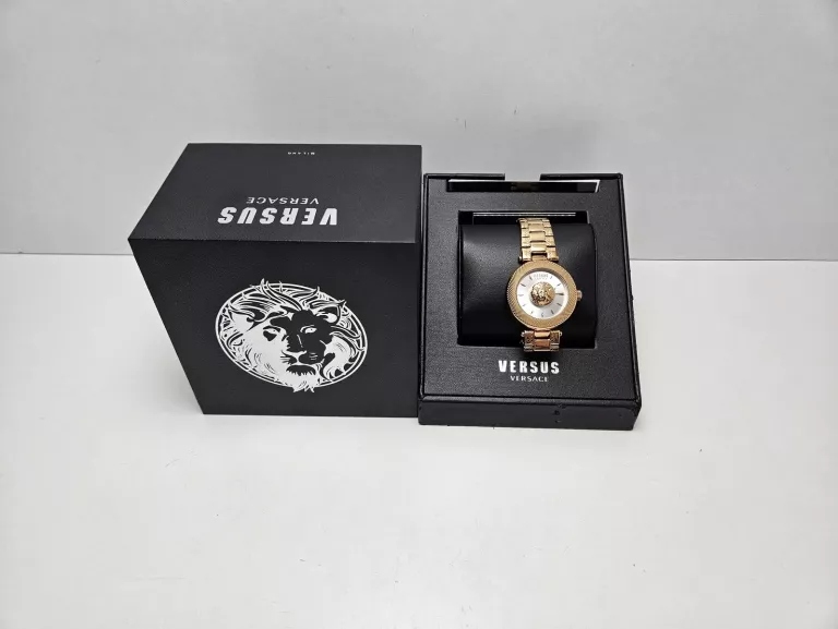 ZEGAREK VERSUS VERSACE TOKAI