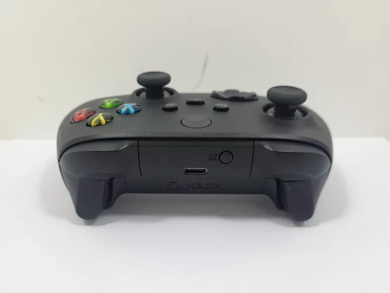 CZARNY PAD KONTROLER XBOX SERIES PC CARBON BLACK