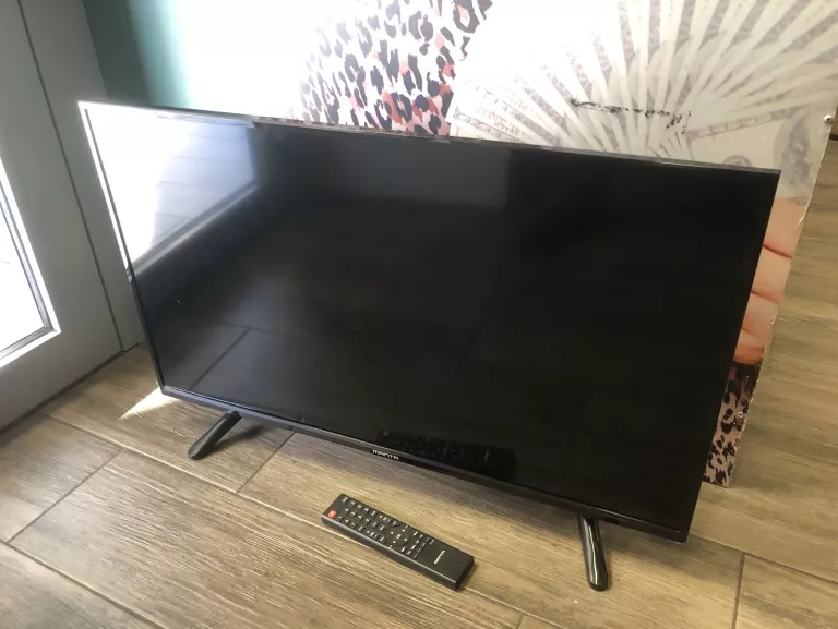 TELEWIZOR MANTA LED 32 32LH89T
