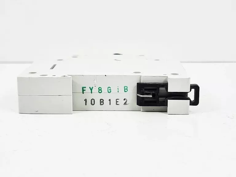 WYŁĄCZNIK NADPRĄDOWY EATON CLS6-B10-DP / 230V / 10A / IP20