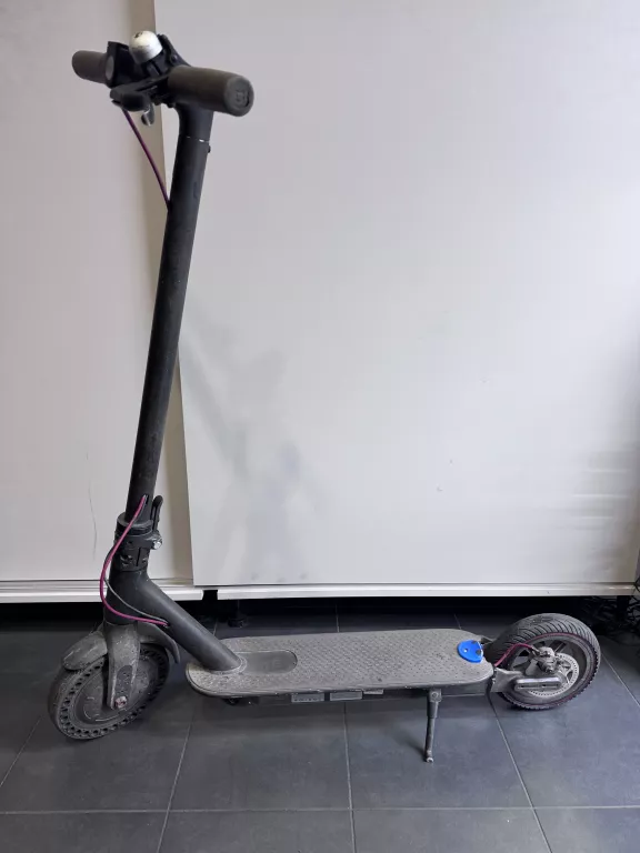 HULAJNOGA ELEKTRYCZNA XIAOMI M365 250 W