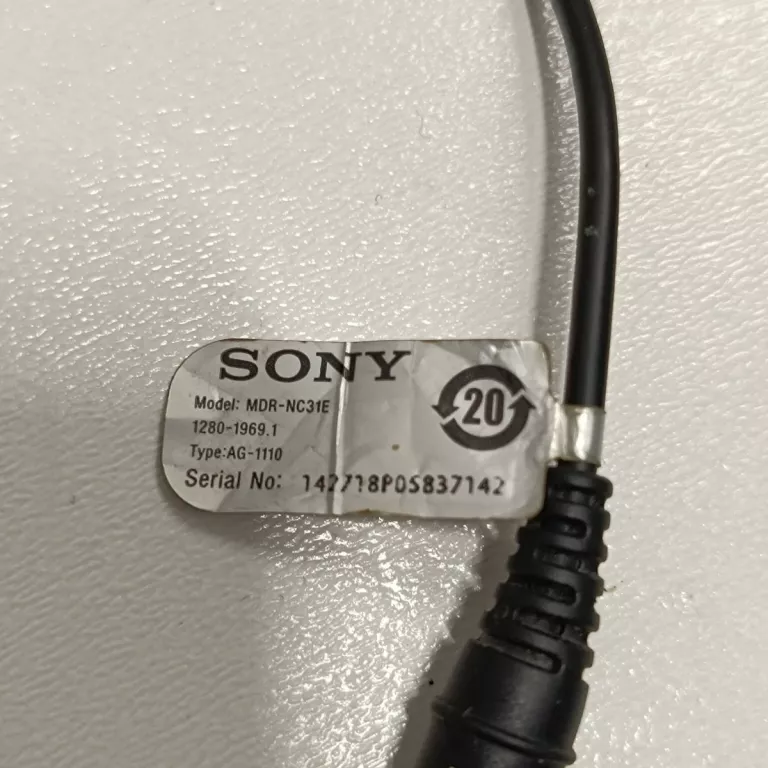 SLUCHAWKI SONY MDR-NC31E Z CYFROWĄ REDUKCJĄ SZUMÓW