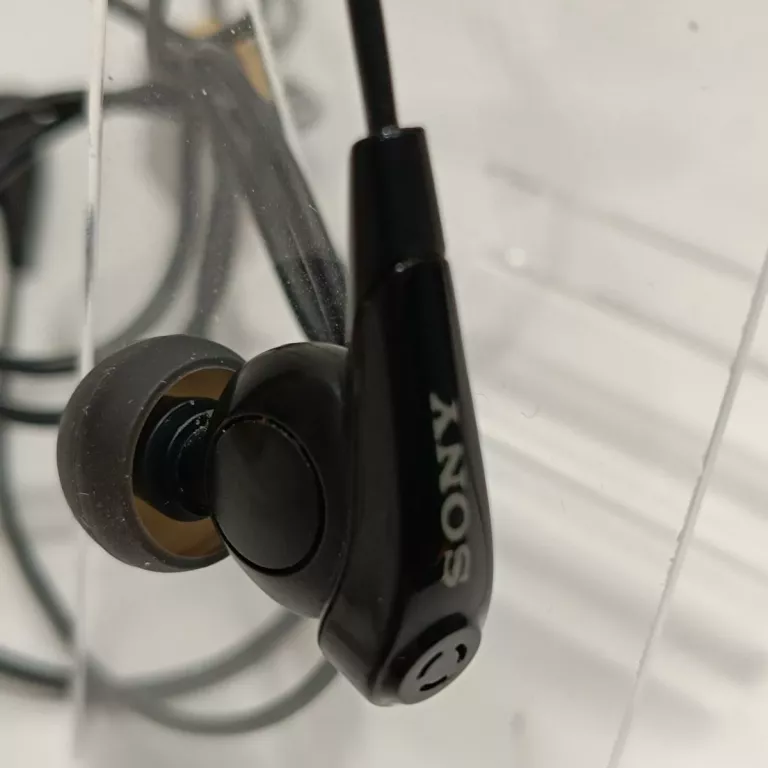 SLUCHAWKI SONY MDR-NC31E Z CYFROWĄ REDUKCJĄ SZUMÓW