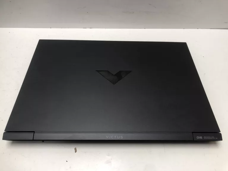 LAPTOP HP VICTUS GAMING 15 FA0999NW RYZEN 5 16GB RAM RTX3050TI 512SSD